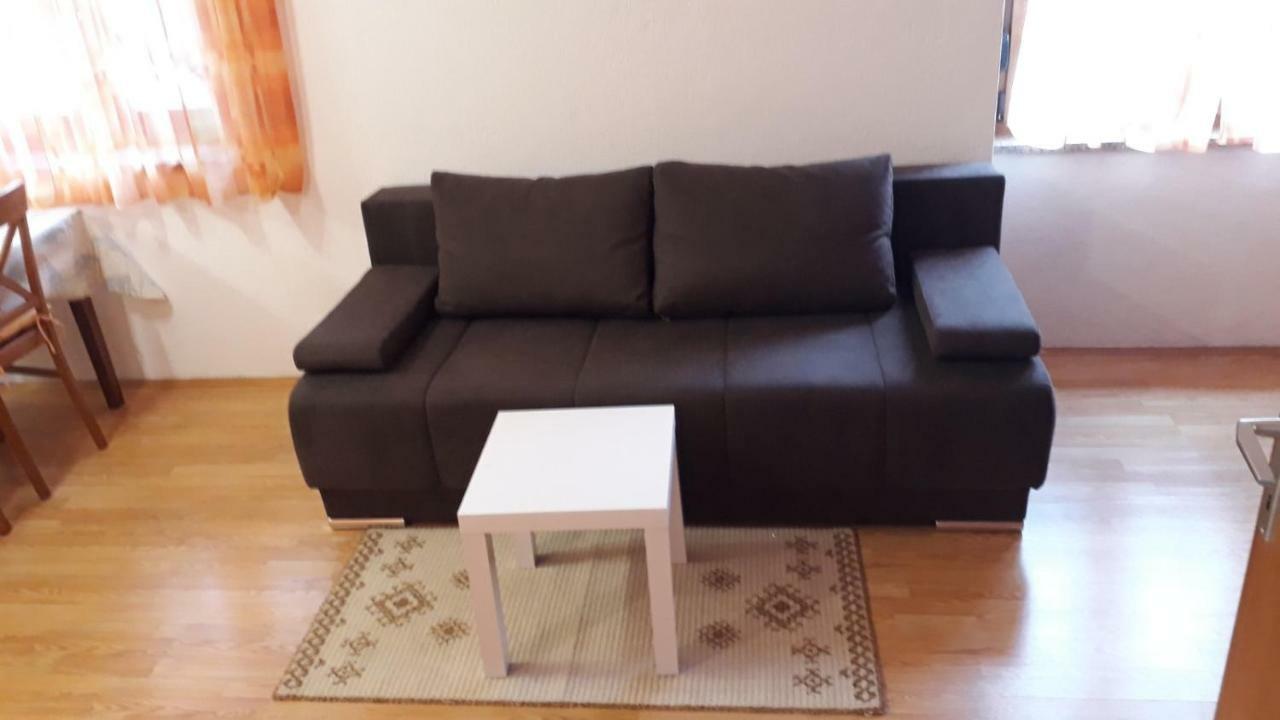 Apartments Valiza III Large Apartment - 3 Bedrooms And Parking Space I Apartments Valiza IV Senj  Exterior foto